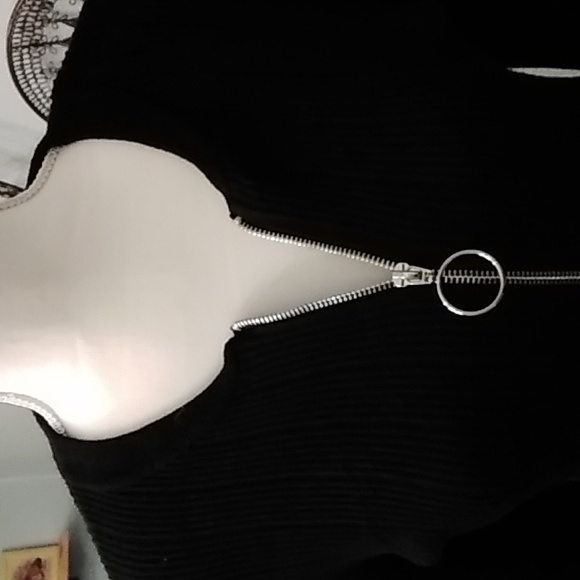 Venus Ribbed Sweater - Picture 1 of 4